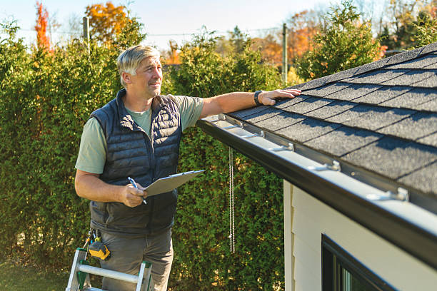 Professional Metal Roofing technician working in Waterloo, WI